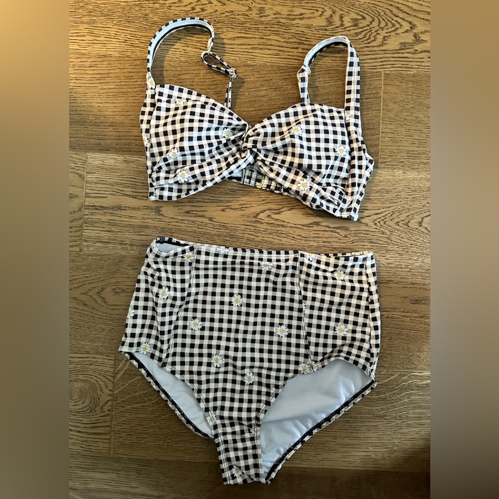 CJLA two piece swim suit size M
